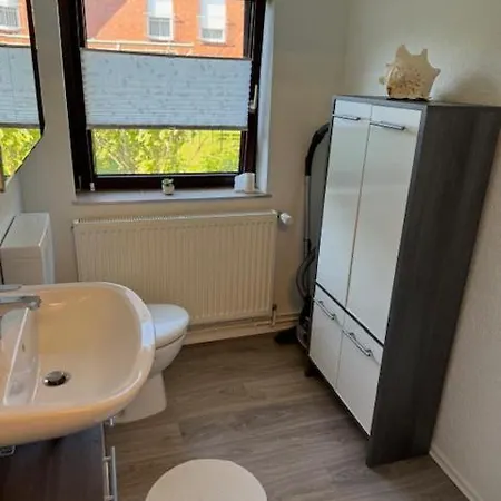 Haus Sonnenschein In * Zingst